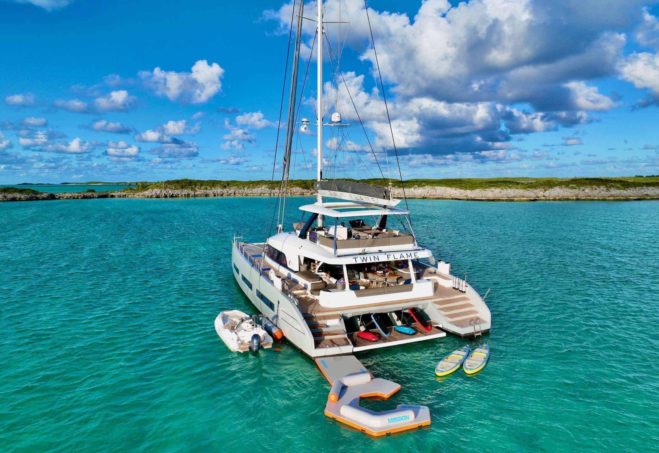 twin flame crewed cat BVI water toys